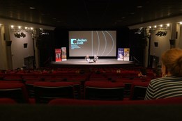 Jeden svět Olomouc: Lidská práva na plátně i v debatách