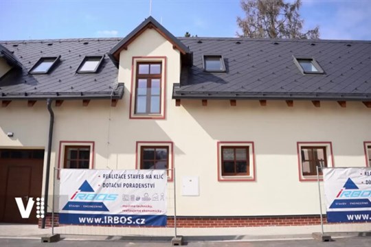 Ze stájí v Kostelci nové zázemí pro studenty