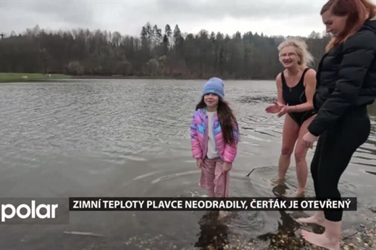 Zimní teploty plavce neodradily, Čerťák je otevřený