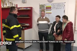 Postiženému Tomášovi se splnil životní sen: stal se na den "hasičem"