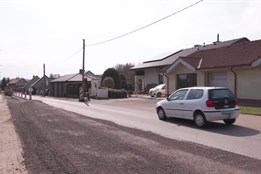 Oprava vodovodu komplikuje příjezd do Lomnice