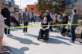 Nová zahrada Domova Pohoda zve seniory i návštěvníky ven