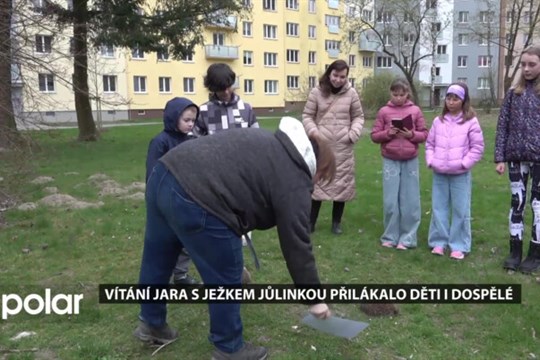 Vítání jara s ježkem Jůlinkou na hřišti Šampion přilákalo děti i dospělé