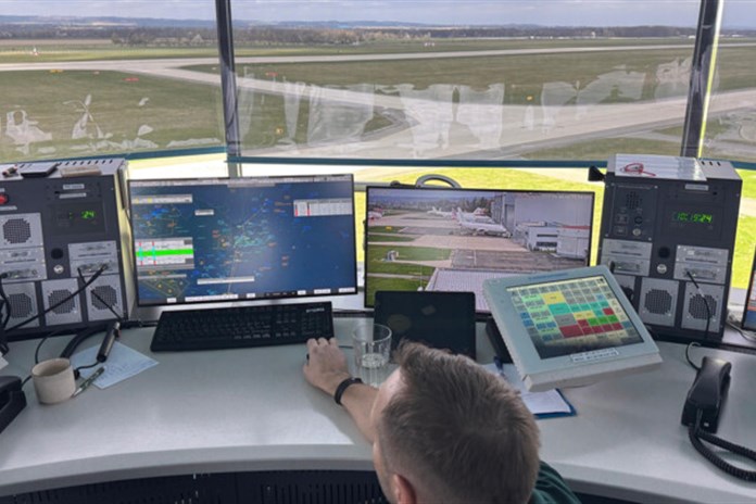 Letečtí záchranáři spolupracují s dispečery Letiště Ostrava