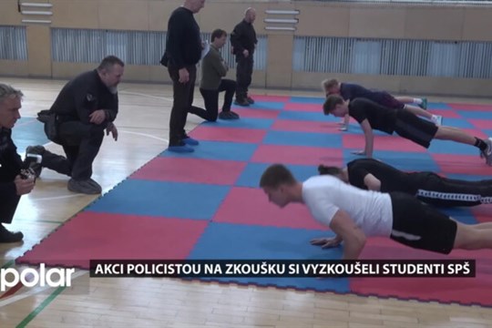 Být policistou na zkoušku si vyzkoušeli středoškoláci v rámci náborové akce PČR