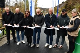 Nový úsek Vltavské cyklostezky v Českém Krumlově přináší bezpečnější a krásnější cestu podél Vltavy