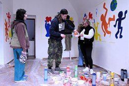 Staňte se hrdinou ve svém sousedství. Dny dobrovolnictví 2026 otevírají brány pomoci