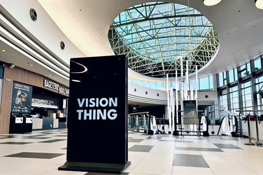 Vision Thing buduje společně s Euronova Group vlastní síť DOOH obrazovek napříč Českem