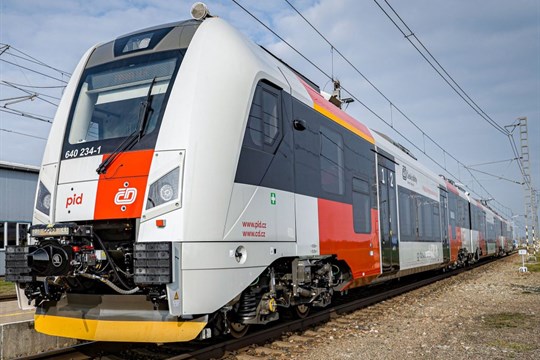 Vlaky z jihu Čech přijíždějí do centra Prahy pod dohledem evropského zabezpečovače