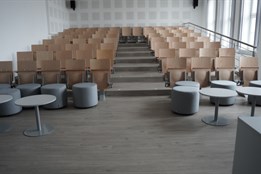 Digitální skok za 80 milionů: Karlovarská obchodní akademie otevřela špičkové učebny