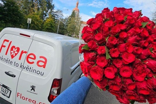 Rozvoz květin v Plzni – Kytice na Valentýna až ke dveřím