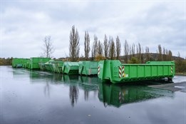 Revoluce v plzeňském bioodpadu. Více velkých kontejnerů, konec hnědých popelnic v ulicích