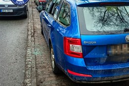 Co je vidět, to láká: Školačka upozornila na vykradené vozidlo 