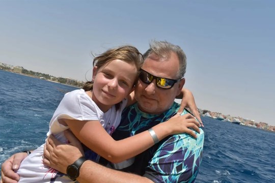 Adélka bojuje s nádorem mozku a teď přišla i o milovaného tátu