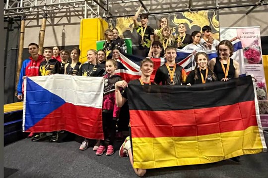 Fénix Challenge 2026 úspěšně odstartovala pátý ročník Czech Ninja Games. Vyprodaná hala, zahraniční dominance i silné české výkony