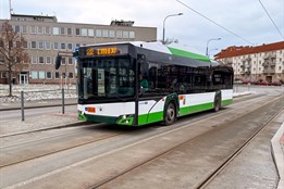 Mzdy řidičů PMDP letos vzrostou, přibude věrnostní volno i další benefity