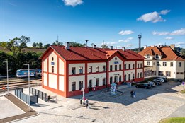 Historická budova píseckého nádraží je jako nová