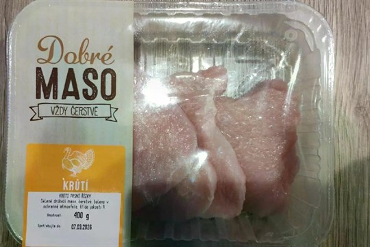 Krůtí maso z Penny obsahovalo bakterie salmonely. Nemáte ho v mrazáku?