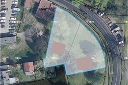 Stavební pozemek v širším centru okresního města pod 2000 Kč za metr? Sokolov prodává hned dva