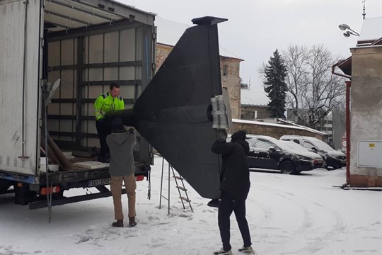 Mrazivá podívaná na náměstí. V Plzni se objeví maketa dronu, kterou Rusové vraždí civilisty