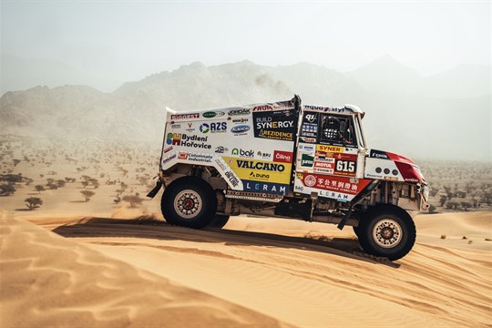 Dakar nebo Rokycany? Na Masarykovo náměstí přijede speciál ze slavné rallye i další Tatry