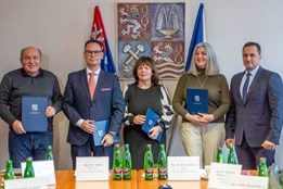 Řemeslo má budoucnost: Karlovarský kraj obnovuje sklářské a keramické obory 