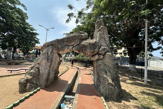 Linda Piknerová: Angolský deník III: Cabinda, portugalské Kongo mezi dvěma Kongy