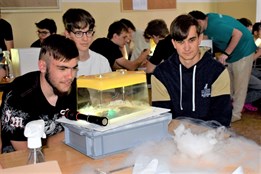 Studenti SPŠSE Dukelská v Českých Budějovicích mohou pozorovat radioaktivní částice přímo ve škole