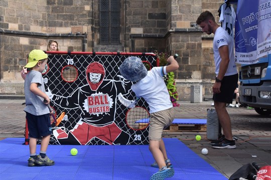 Street Floorball League v Plzni ovládl tým Zapomeňte!