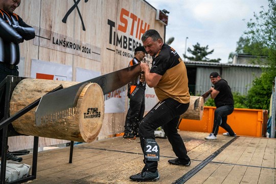 Dřevorubecká elita v akci: Třetí kvalifikační závod Stihl Timbersports