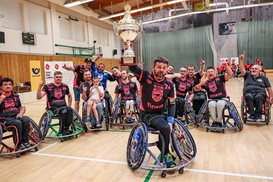 První společné PLAY-OFF paraflorbalu a powerchair hockey vyhráli FBC Štíři České Budějovice a Jaguars Praha