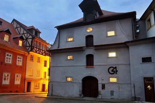 Nová kapitola Galerie 4: Alice Šmídová přináší zkušenosti s fotografií a vzděláváním 