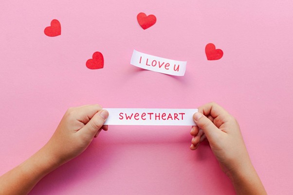 Přání a dárek jsou valentýnská dvojka k nezaplacení.