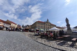 Veteráni, tajemná místa a mimořádně otevřený zámek Černých baronů. Nepomuk speciální akcí odstartuje sezónu